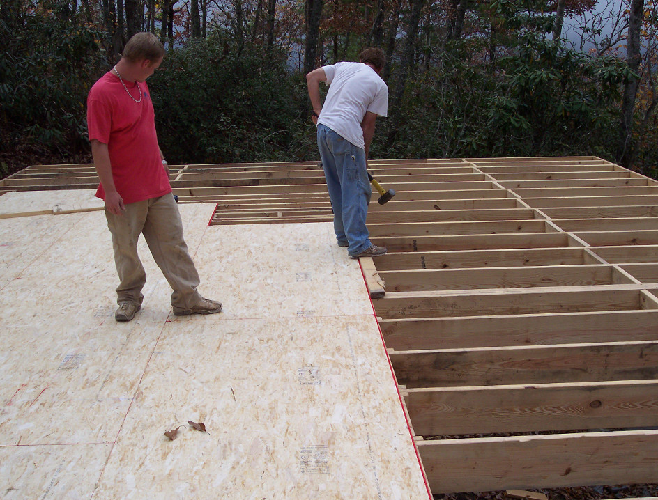 How to hire a general contractor